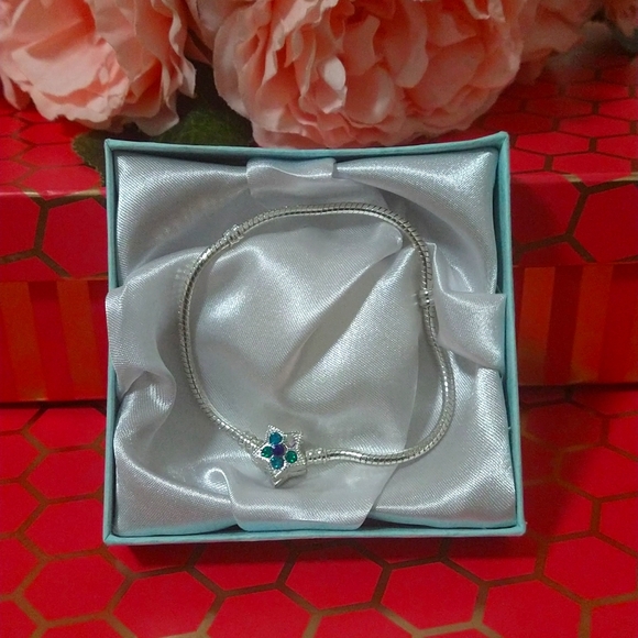 My Sterling Star Shooting Anchored Charm Bracelet - Picture 3 of 6